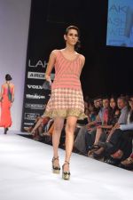 Model walk the ramp for nandita thirani and payal singhal show at Lakme Fashion Week Day 1 on 3rd Aug 2012 (17).JPG
